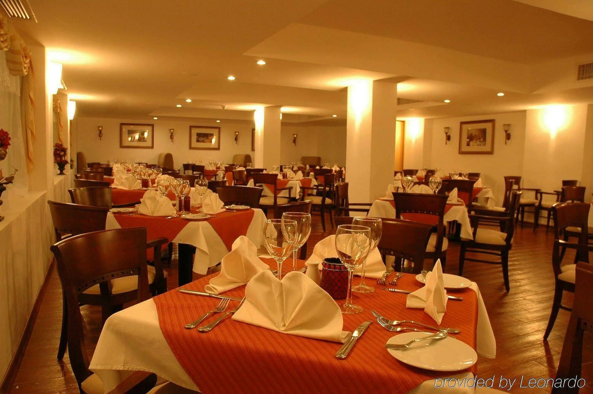 Ocean View Cancun Arenas 餐厅 照片